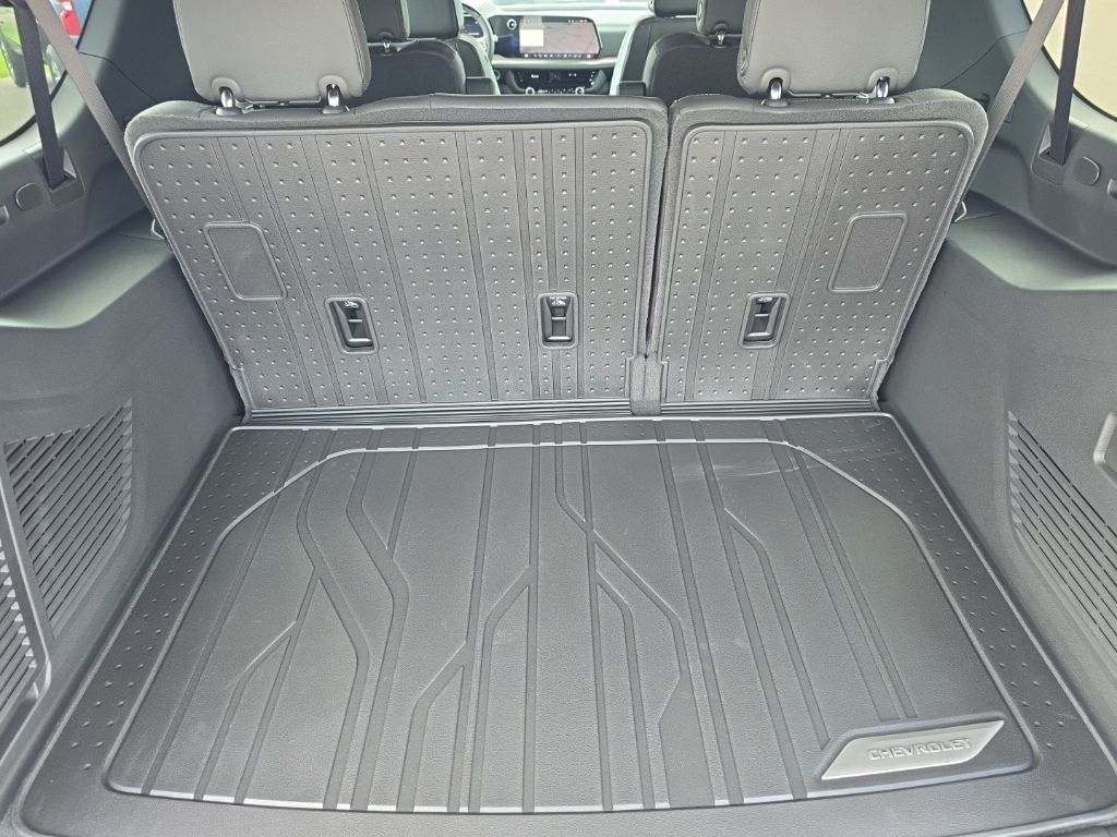 2026 Chevrolet Suburban High Country - Photo 21