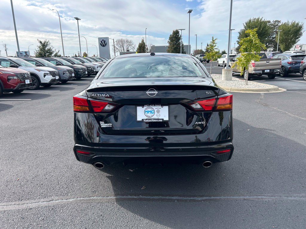 Used 2024 Nissan Altima 2.5 SL Sedan