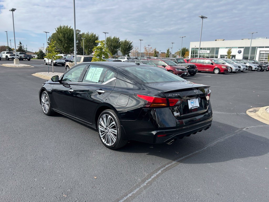 Used 2024 Nissan Altima 2.5 SL Sedan