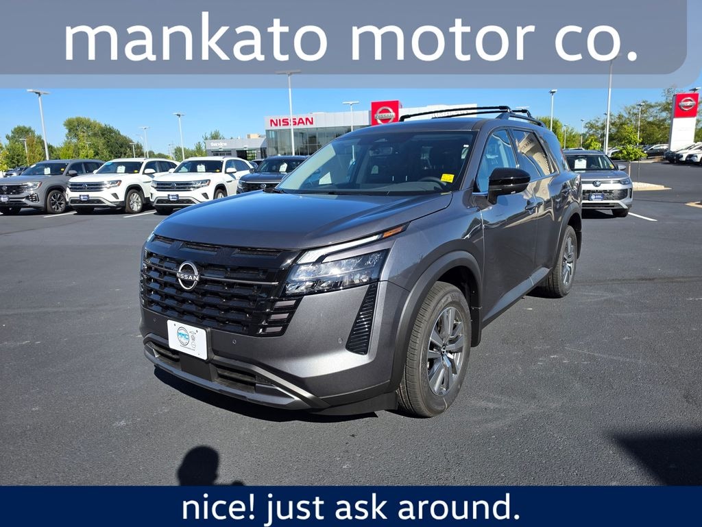 New 2026 Nissan Pathfinder SL SUV