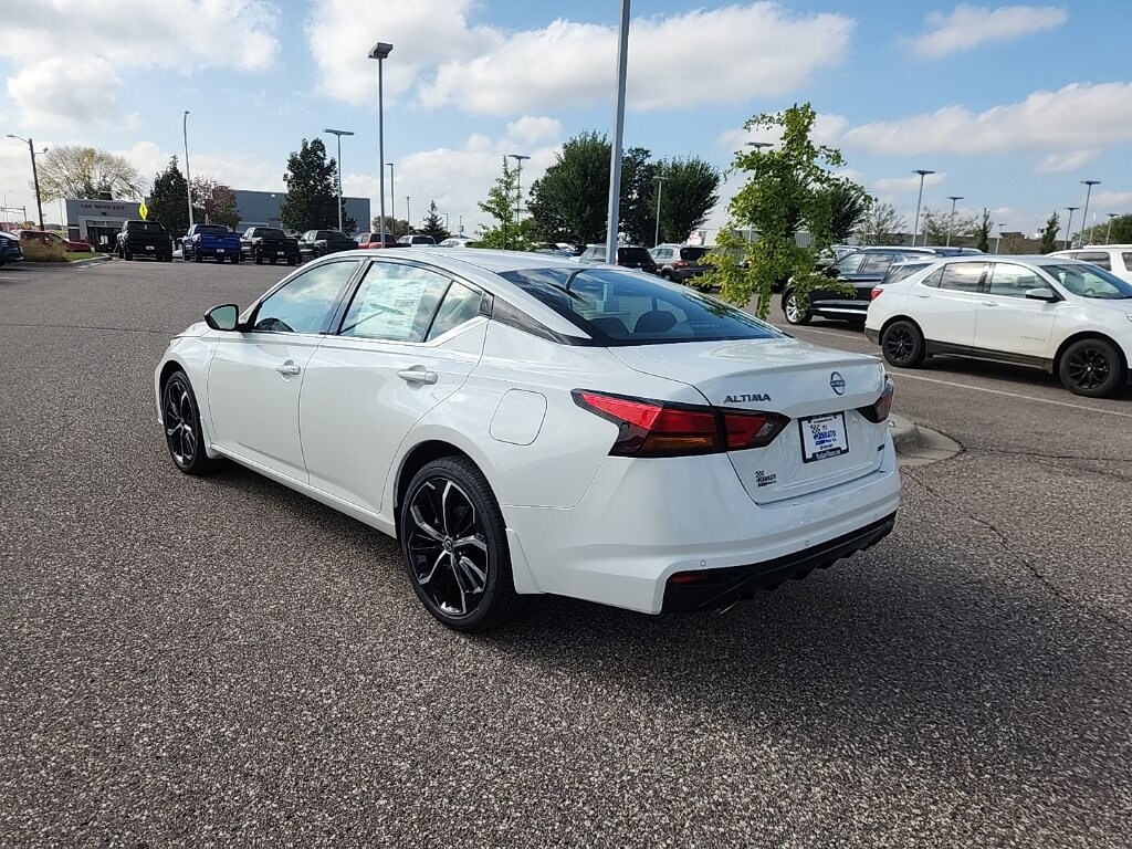 Used 2025 Nissan Altima 2.5 SR Sedan
