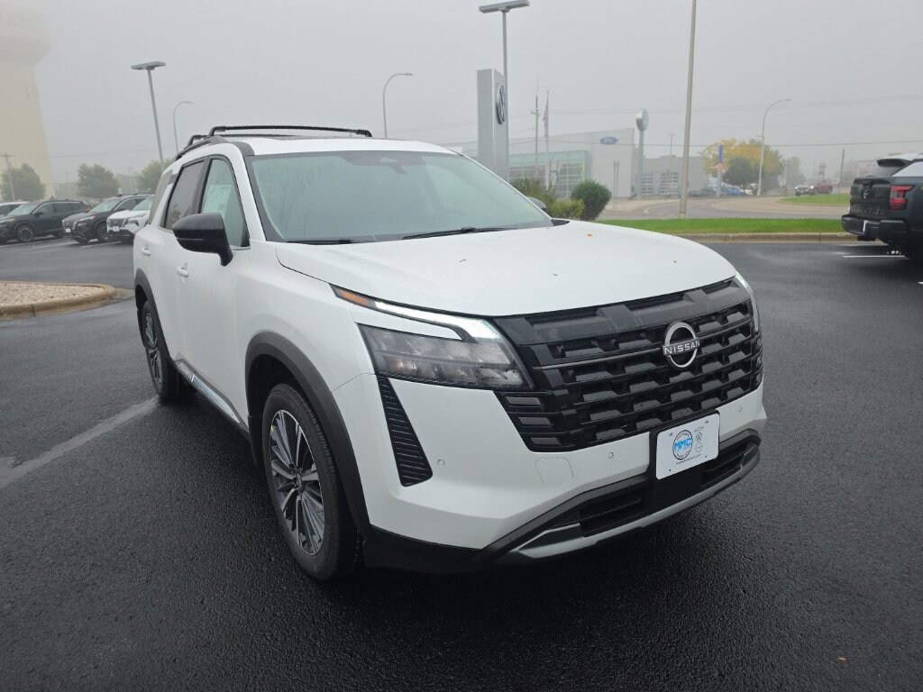 New 2026 Nissan Pathfinder Platinum SUV