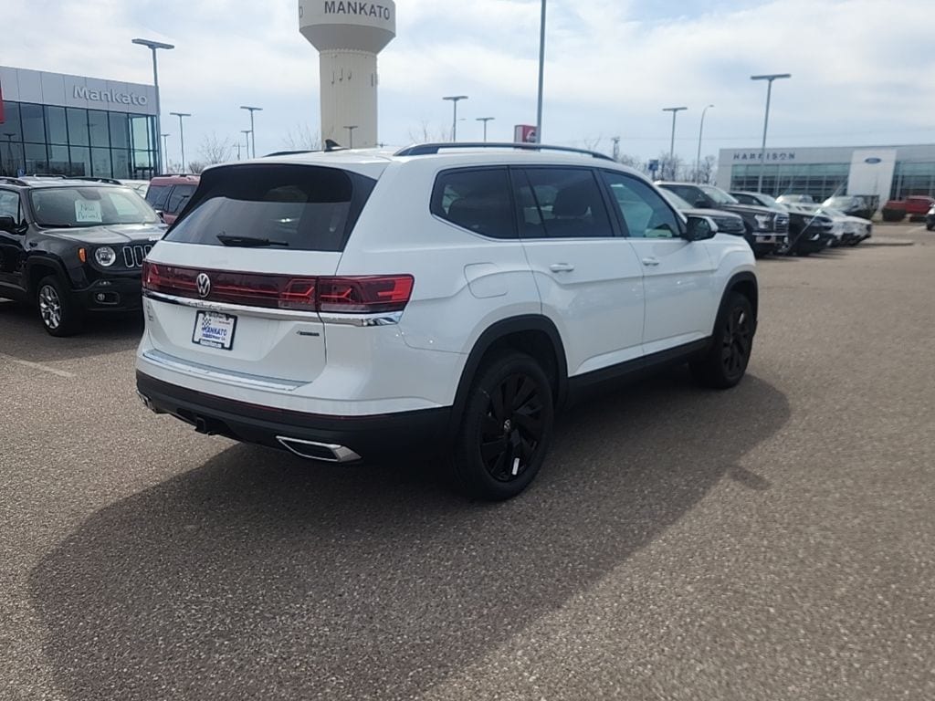 New 2026 Volkswagen Atlas SE w/Technology SUV