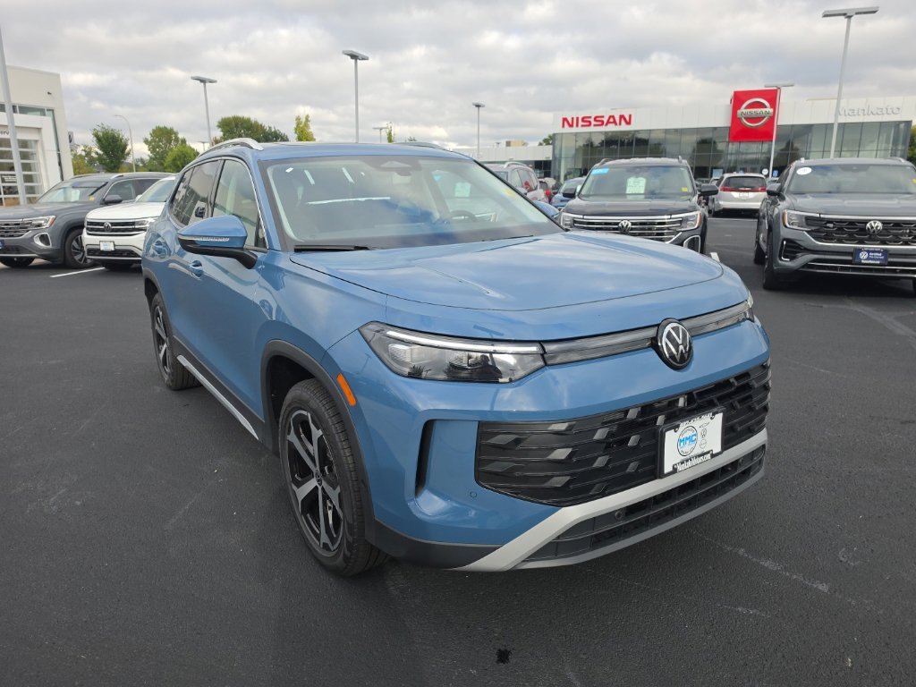 New 2026 Volkswagen Tiguan SE SUV