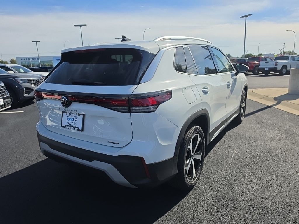New 2026 Volkswagen Tiguan SE SUV