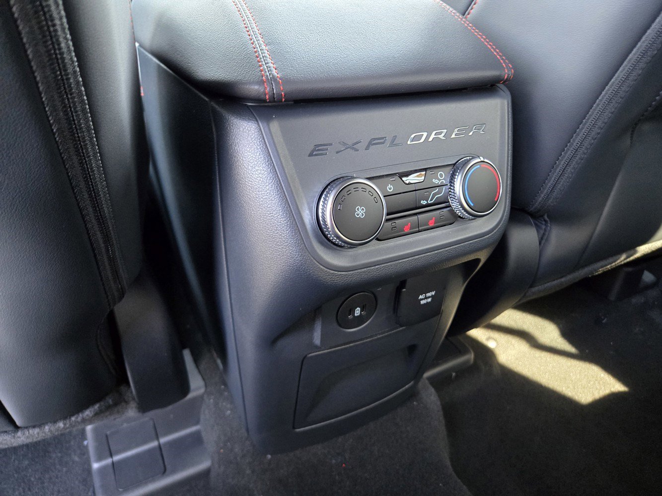 2026 Ford Explorer ST - Photo 21