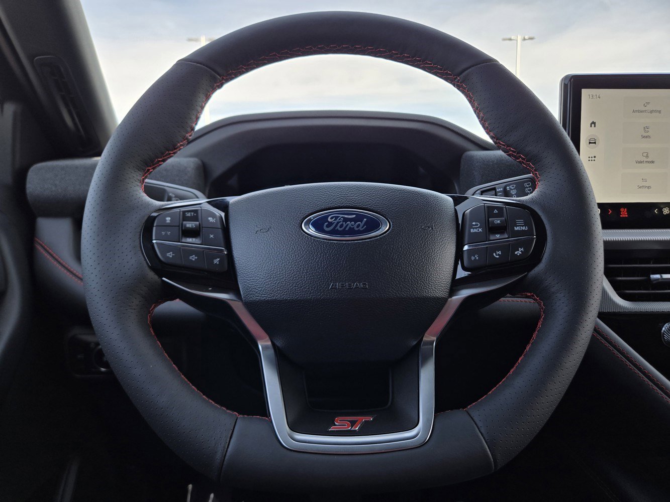 2026 Ford Explorer ST - Photo 14