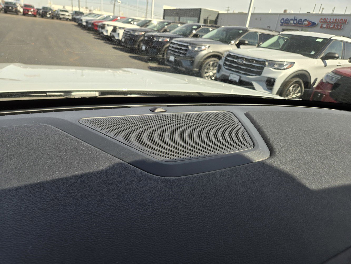 2026 Ford Explorer ST - Photo 5