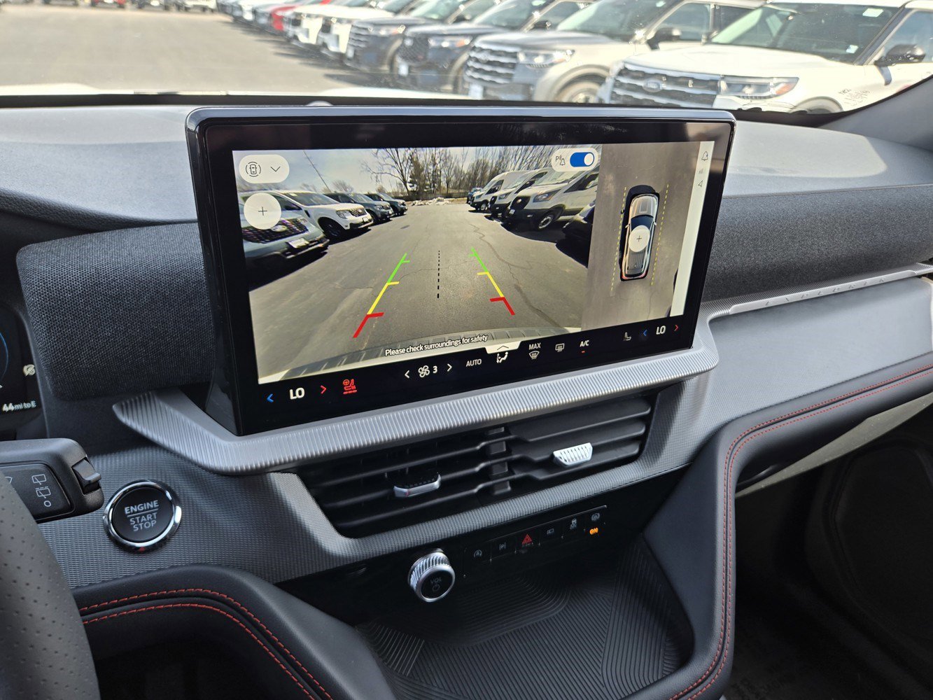 2026 Ford Explorer ST - Photo 9