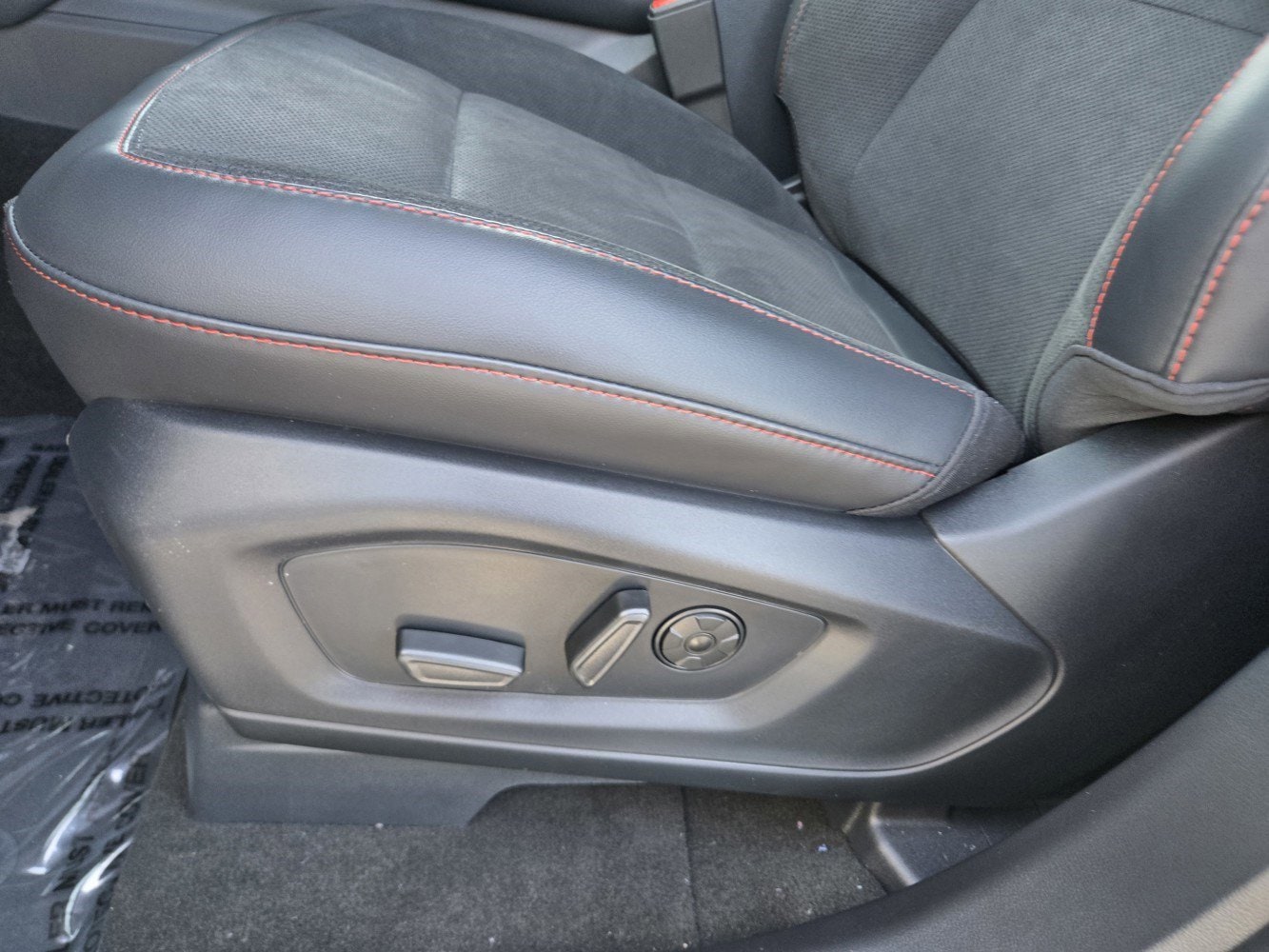 2026 Ford Explorer ST - Photo 19