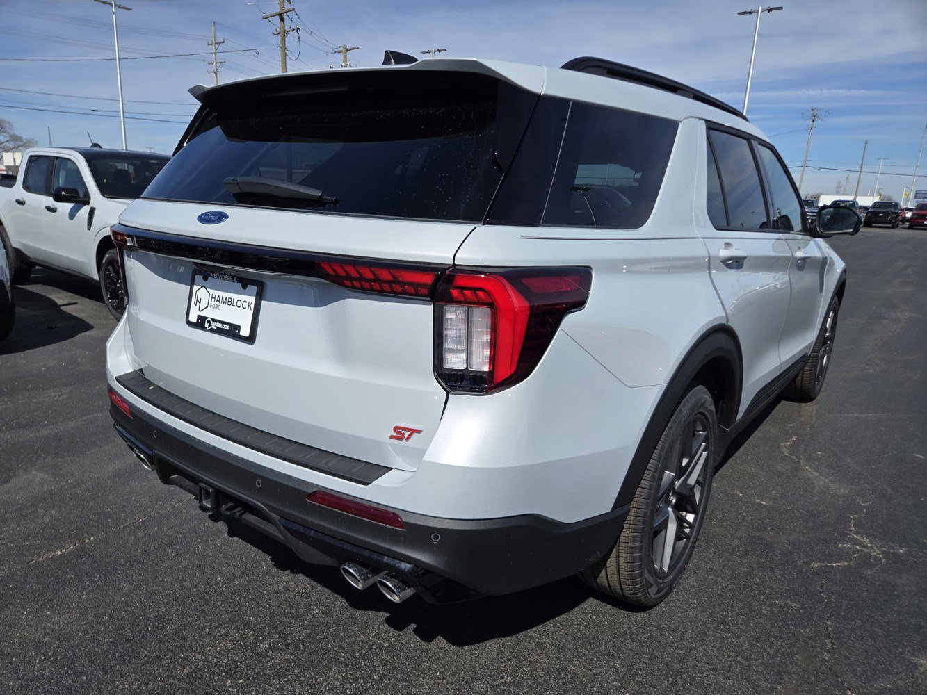 2026 Ford Explorer ST - Photo 3