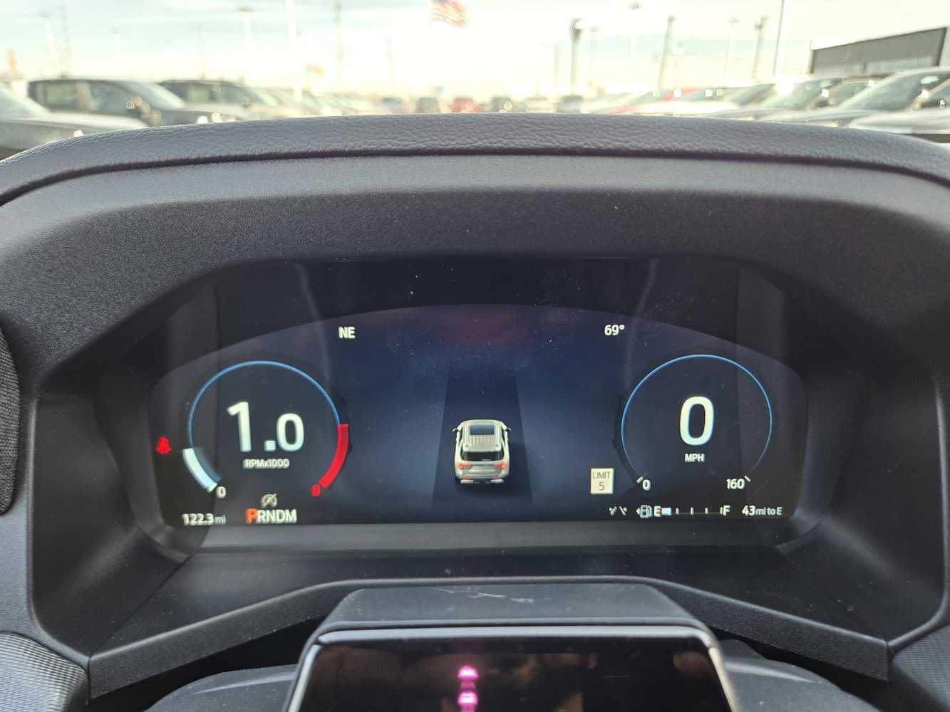 2026 Ford Explorer ST - Photo 17