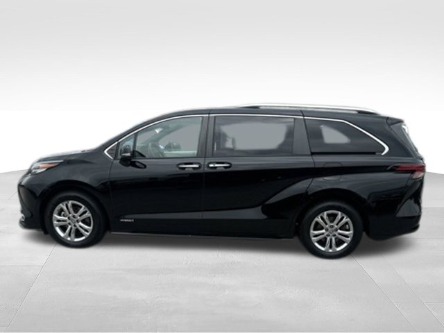 Used 2021 Toyota Sienna Platinum Minivan/Van
