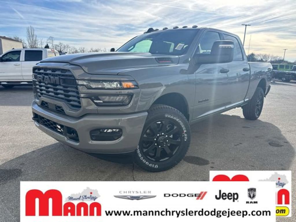New 2026 Ram 2500 BIG HORN CREW CAB 4X2 6'4 BOX Pickup