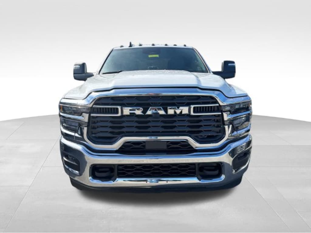 New 2026 Ram 2500 TRADESMAN CREW CAB 4X4 8' BOX Pickup