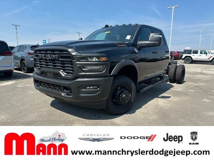 2026 Ram 3500 Chassis Cab TRADESMAN CREW   4X4 60' CA Pickup