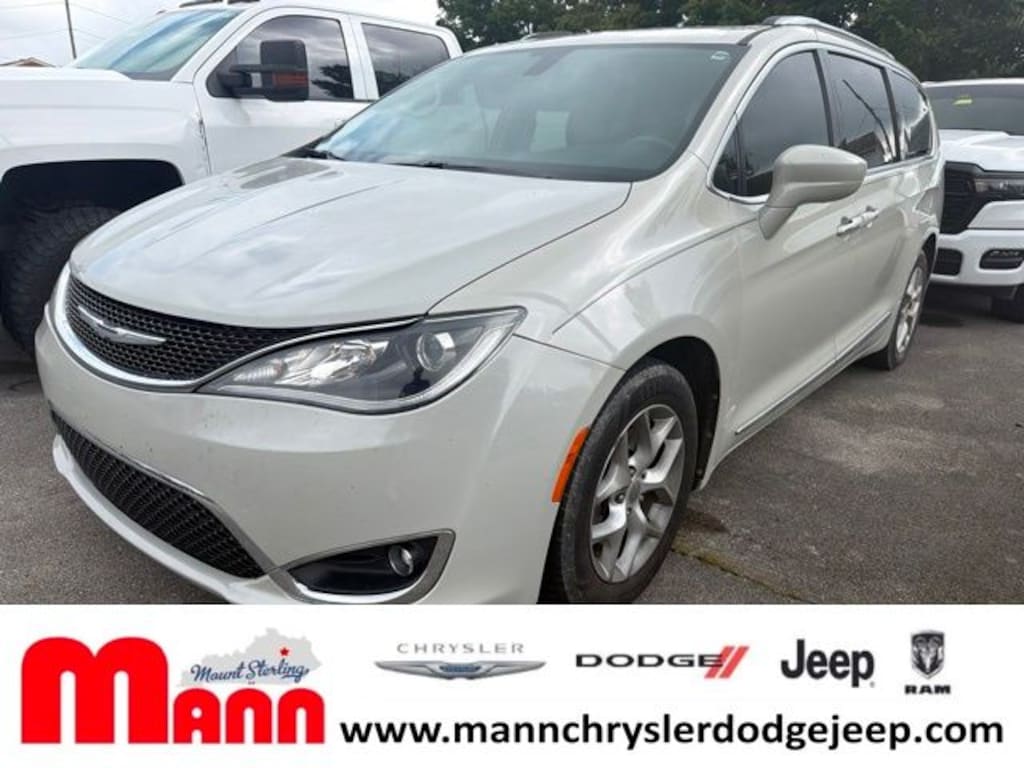 Used 2017 Chrysler Pacifica Touring L Plus Minivan/Van