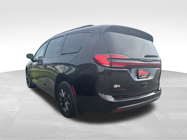 2025 Chrysler Pacifica Select - Photo 6