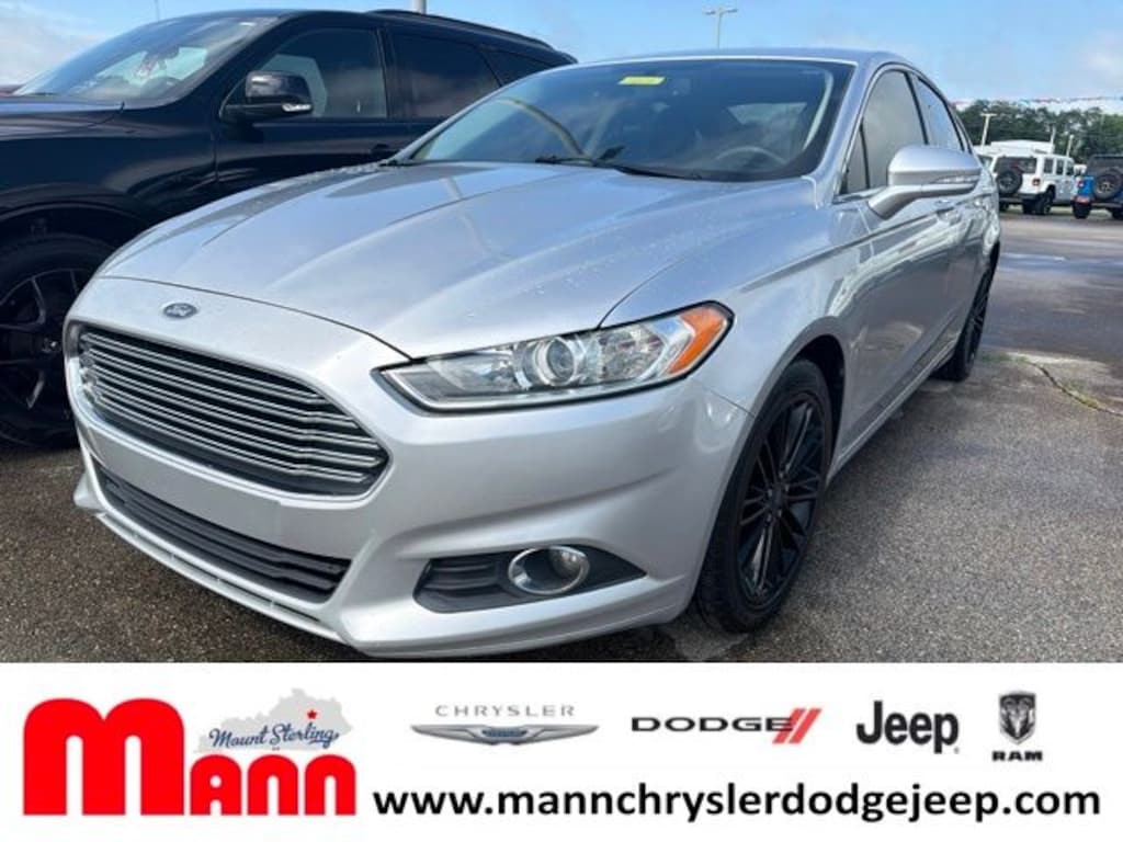 Used 2014 Ford Fusion SE Sedan