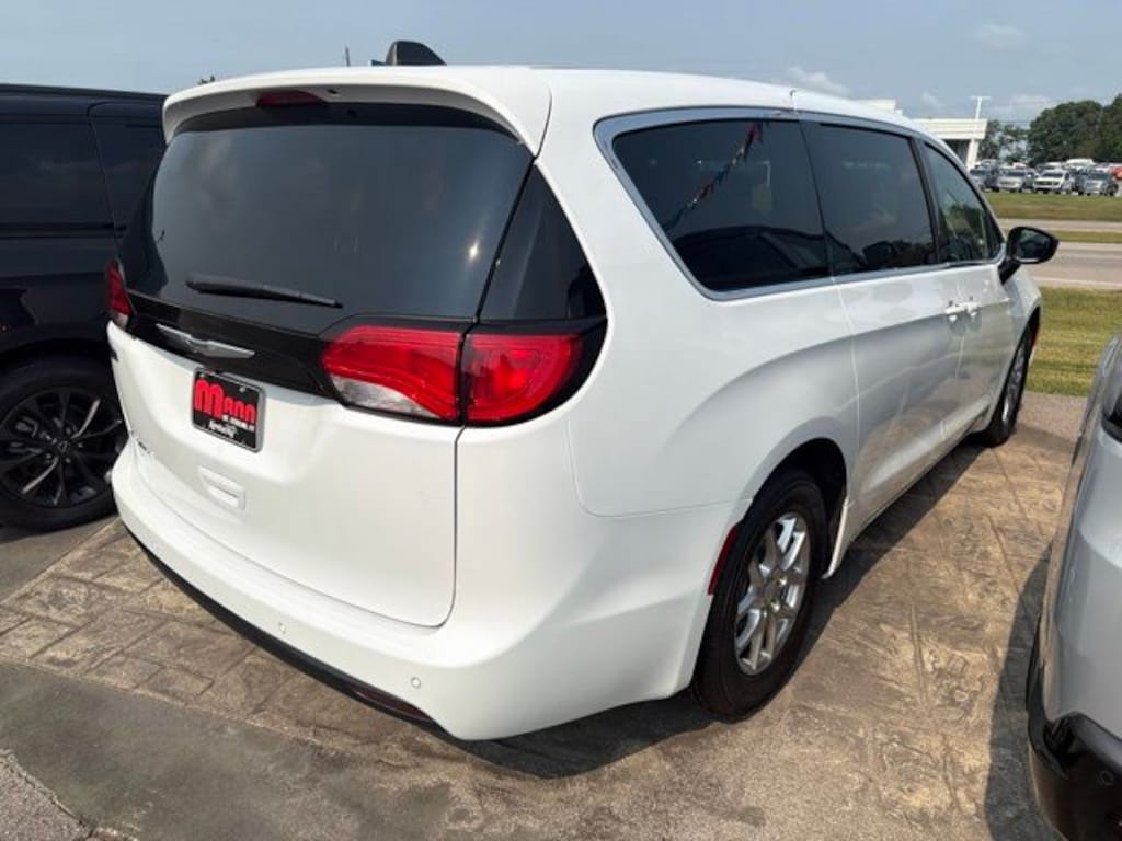 New 2027 Chrysler Pacifica LX Passenger Van