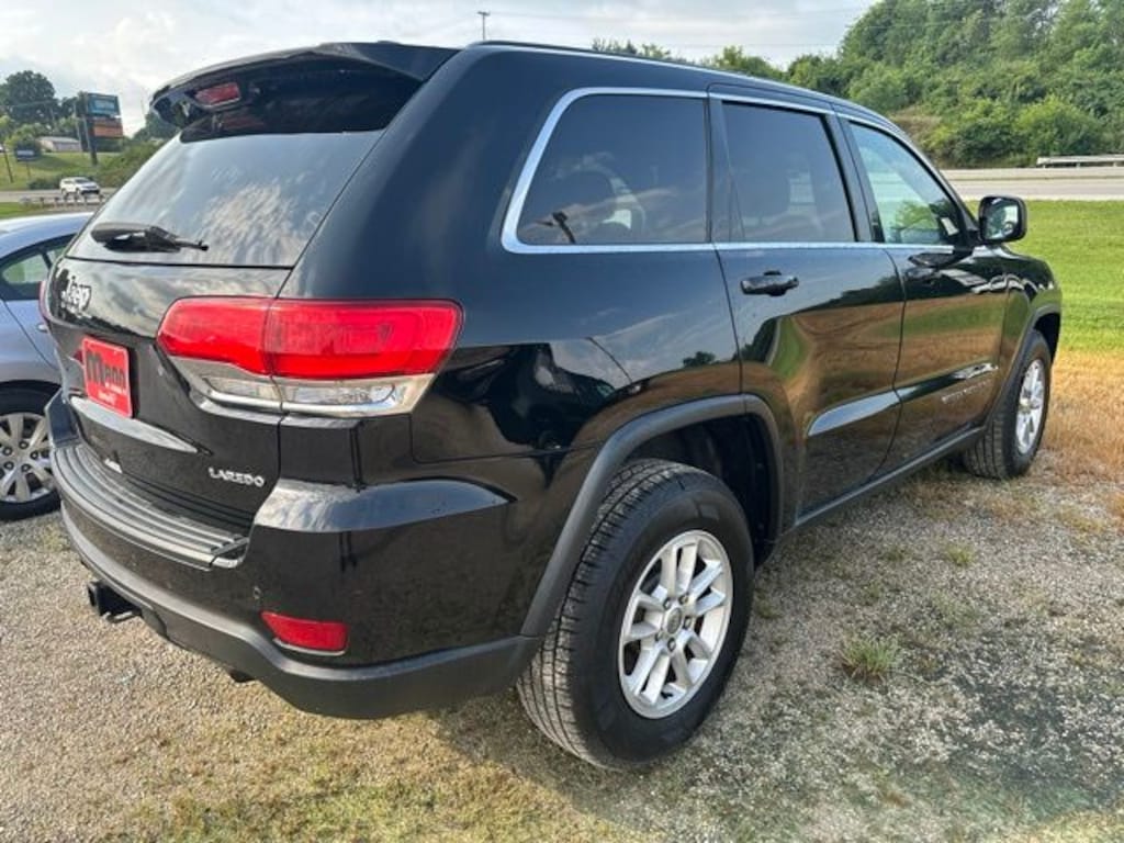 Used 2018 Jeep Grand Cherokee Laredo SUV