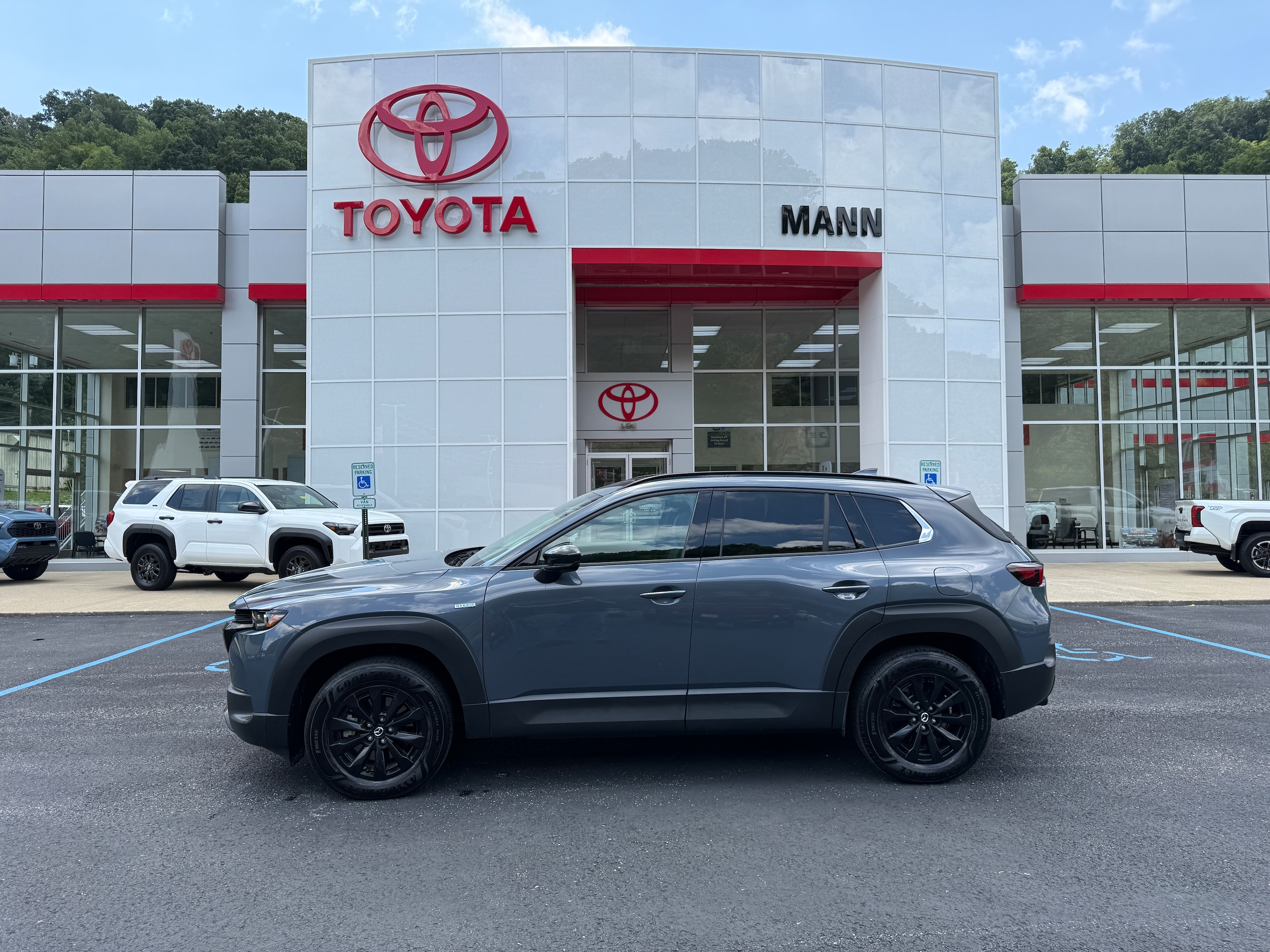 2025 Mazda CX-50 Premium