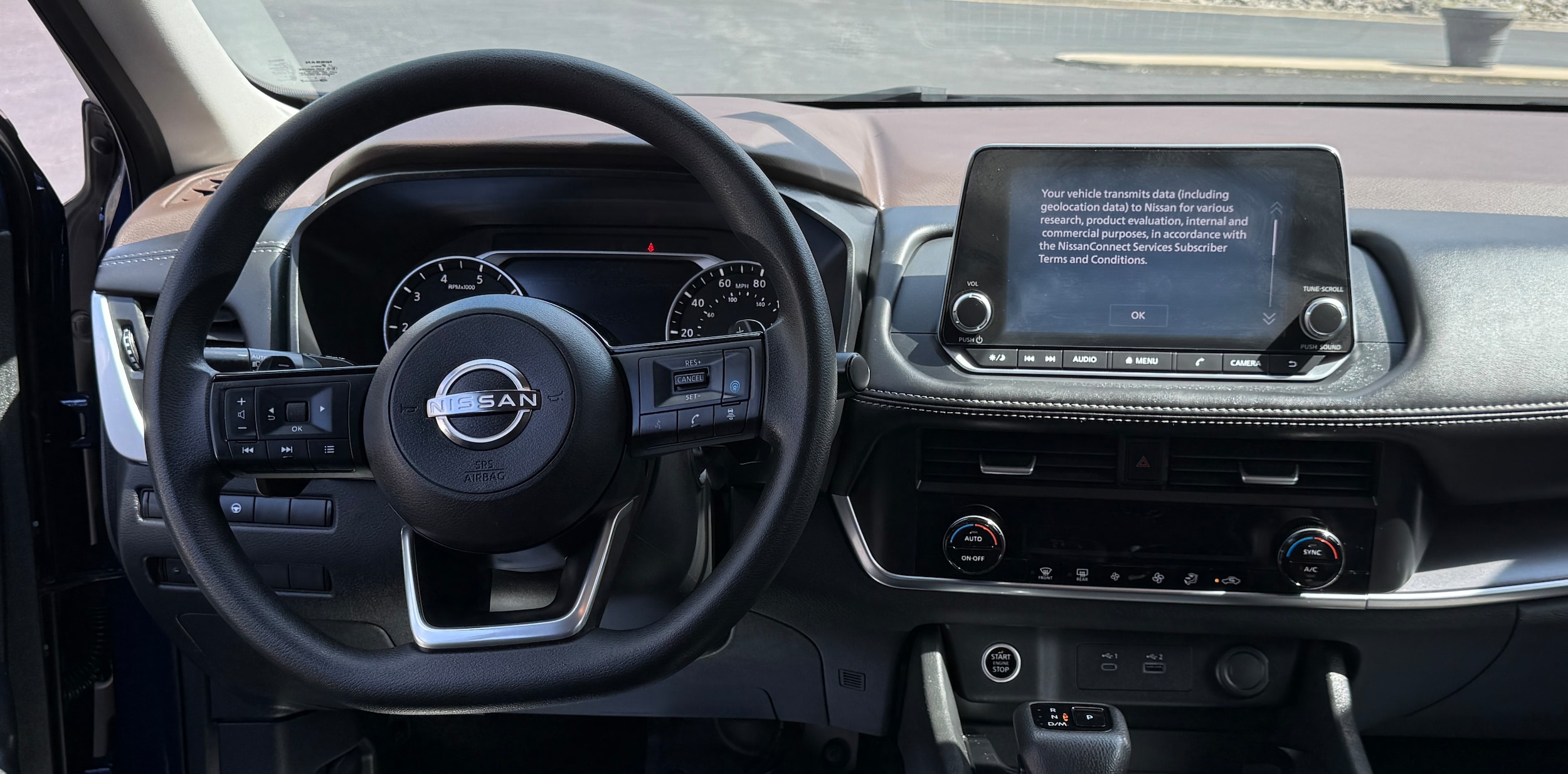 2023 Nissan Rogue SV - Photo 11