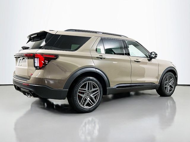 2026 Ford Explorer ST - Photo 7