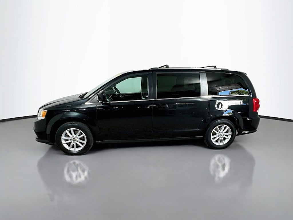 Used 2019 Dodge Grand Caravan SXT Minivan