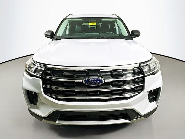 2026 Ford Explorer Active - Photo 2