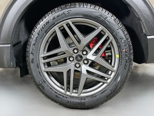 2026 Ford Explorer ST - Photo 27