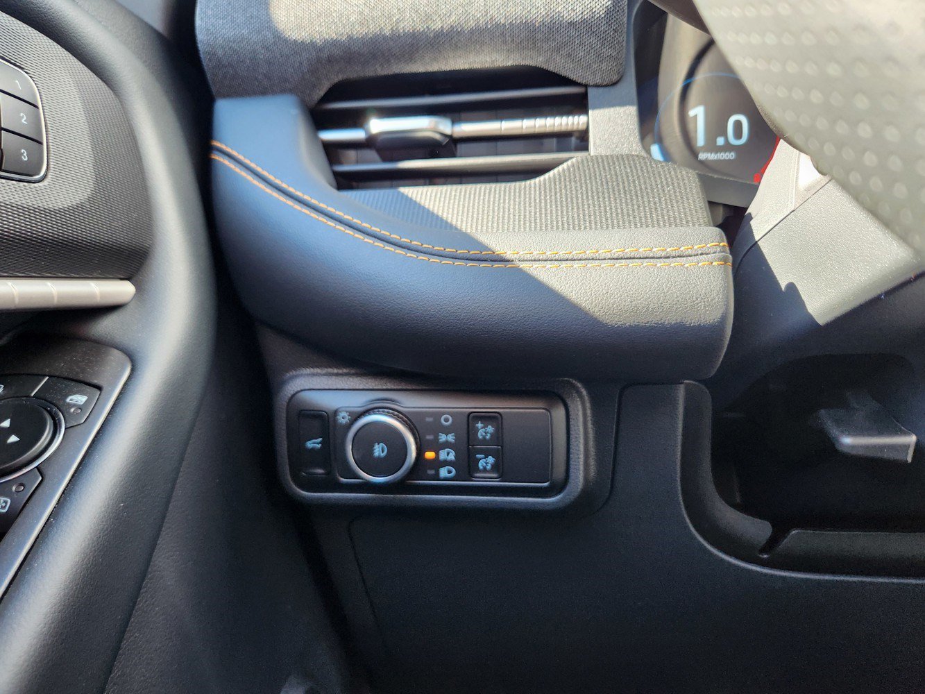 2026 Ford Explorer Tremor - Photo 17