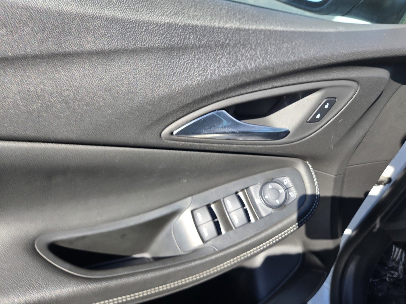 2025 Buick Encore GX Preferred - Photo 33