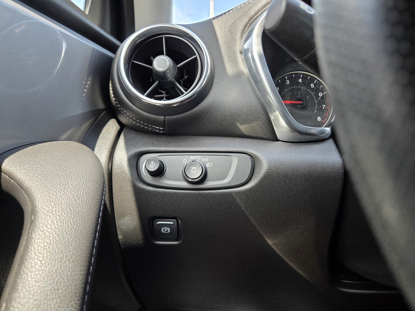 2023 Chevrolet Blazer 2LT - Photo 21