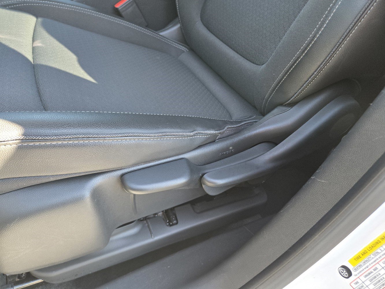 2025 Buick Encore GX Preferred - Photo 27