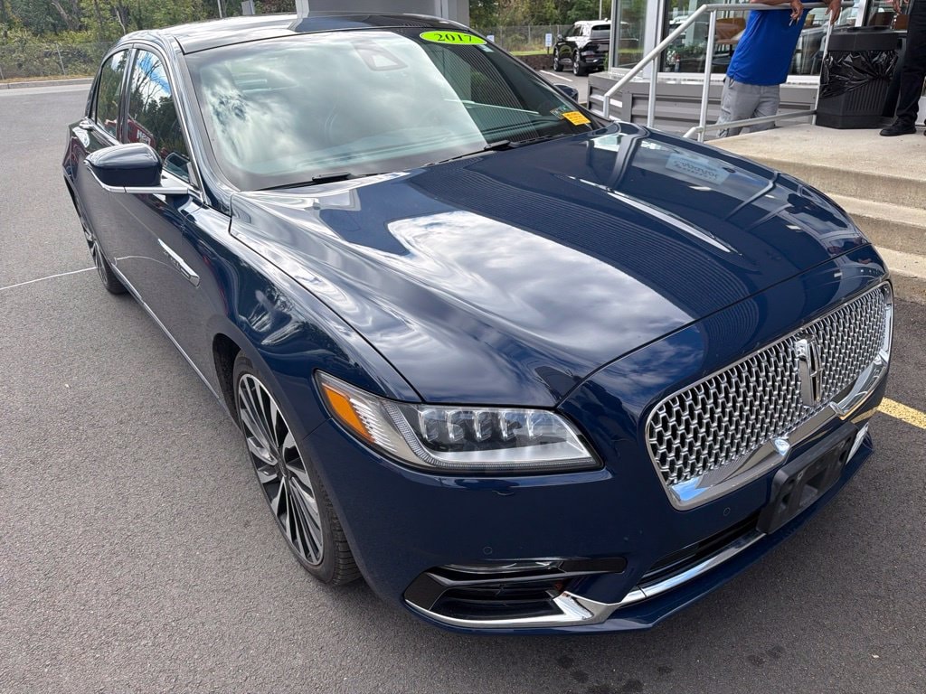 2017 Lincoln Continental Black Label