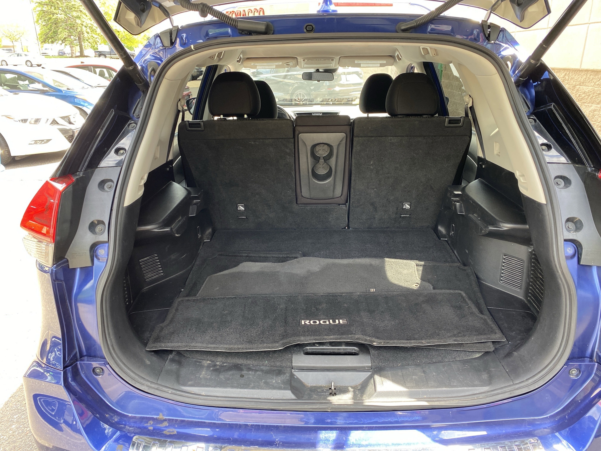 2020 Nissan Rogue SV - Photo 18