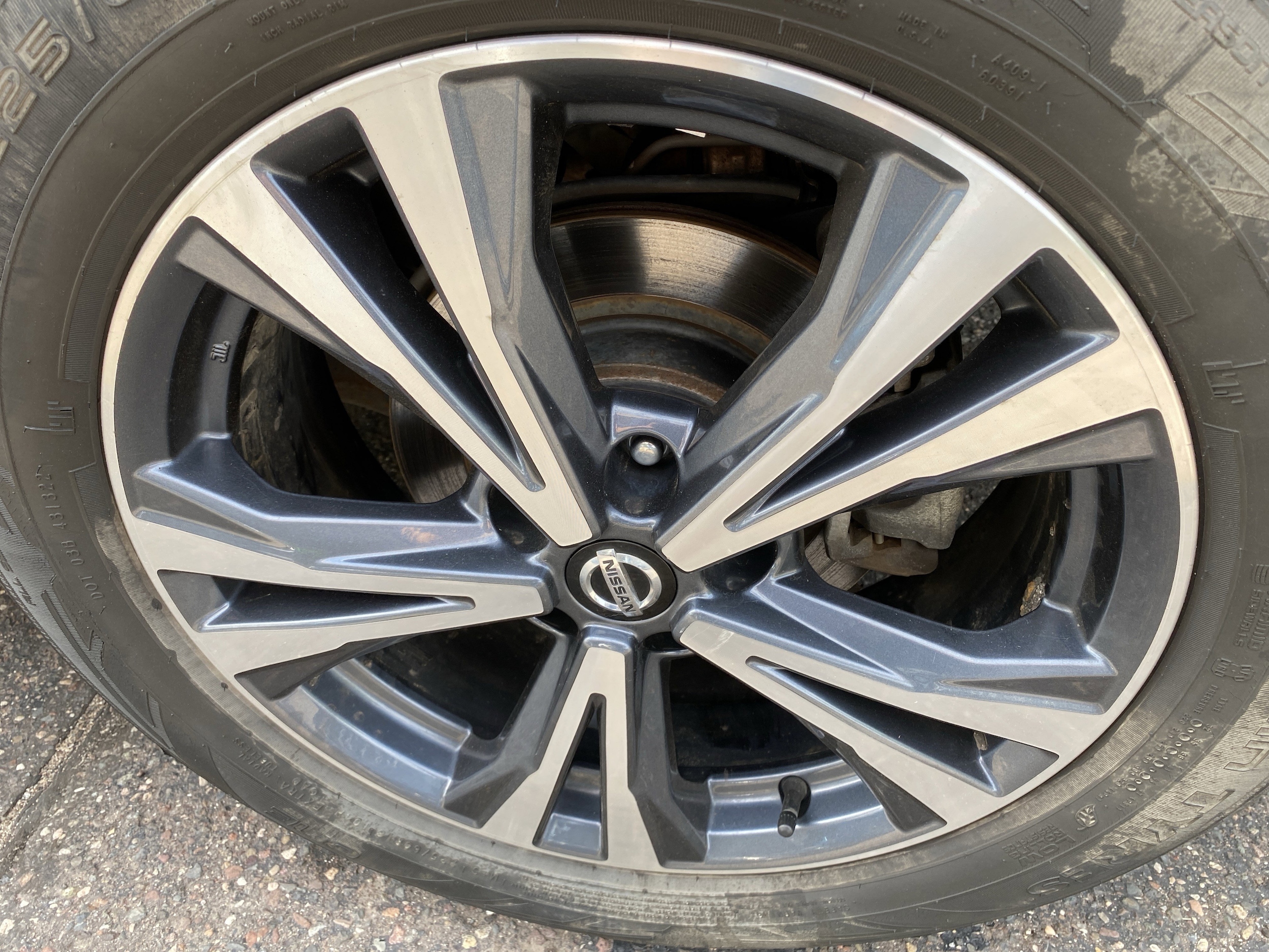2020 Nissan Rogue SV - Photo 7