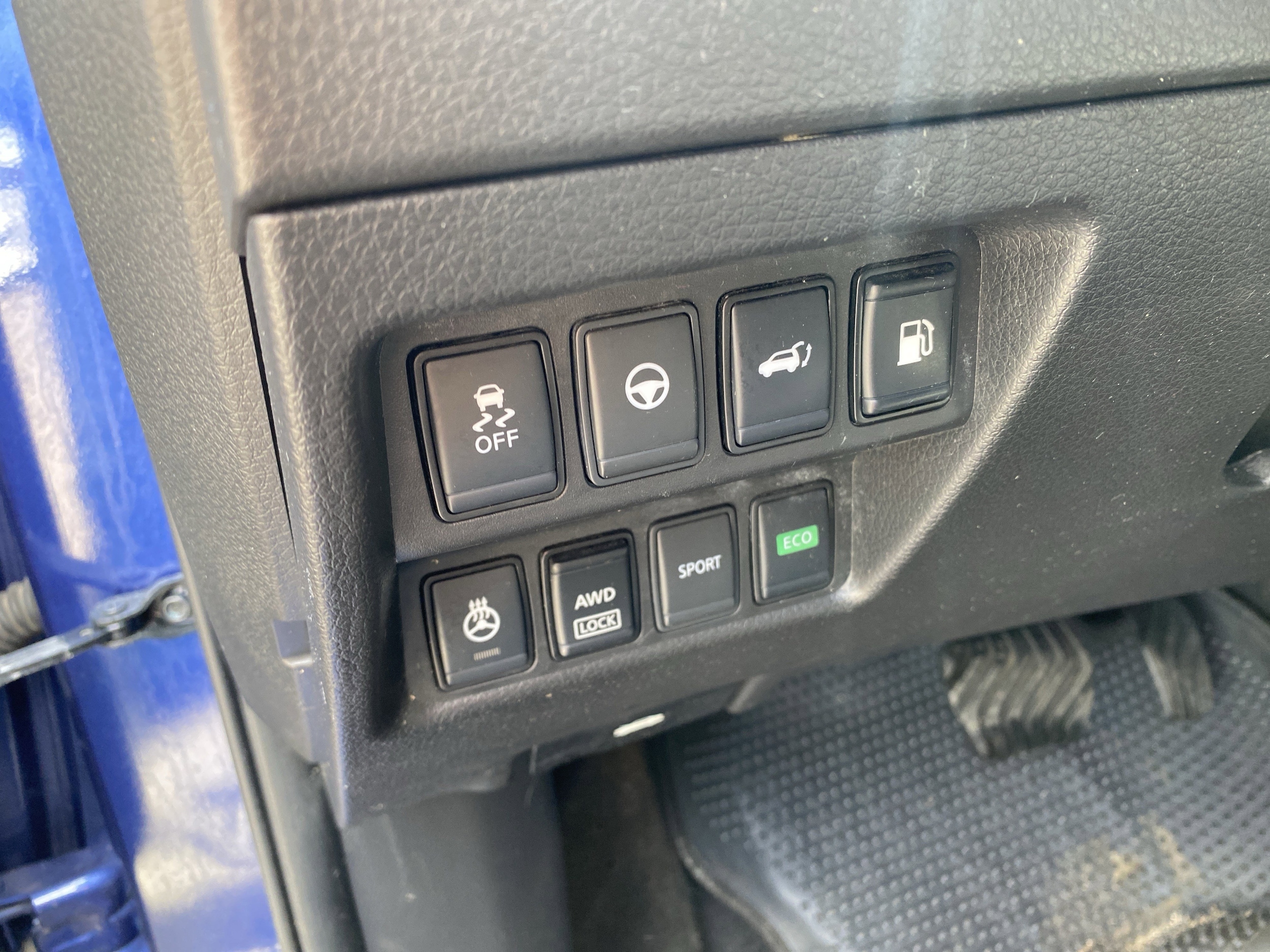 2020 Nissan Rogue SV - Photo 11