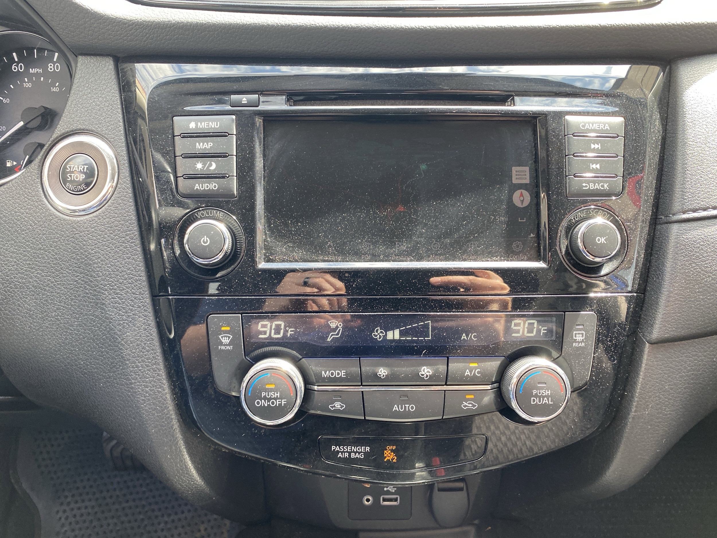 2020 Nissan Rogue SV - Photo 13