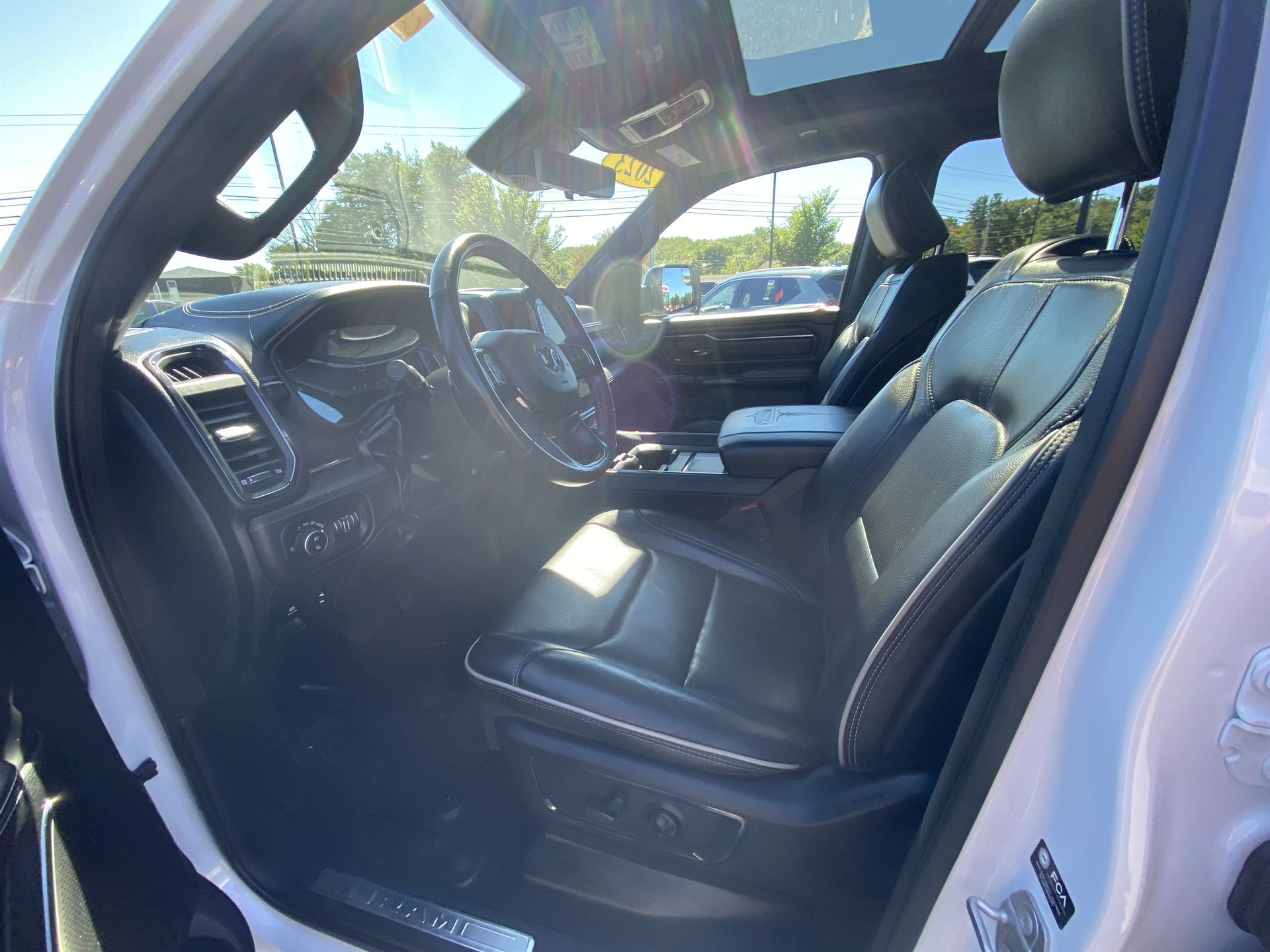2023 RAM Ram 1500 Pickup Limited - Photo 11