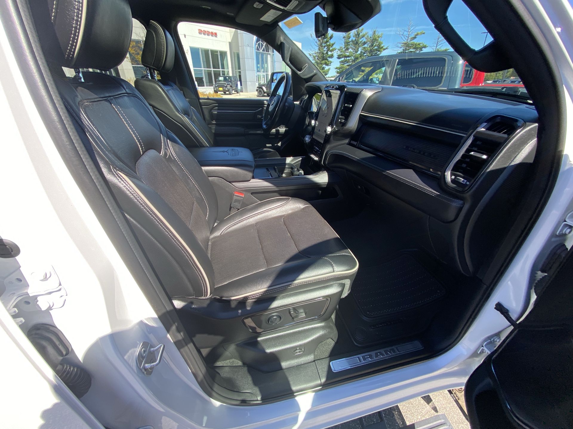 2023 RAM Ram 1500 Pickup Limited - Photo 25