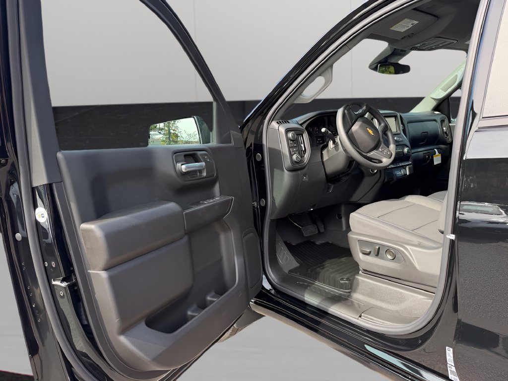 2026 Chevrolet Silverado 1500 Custom - Photo 15