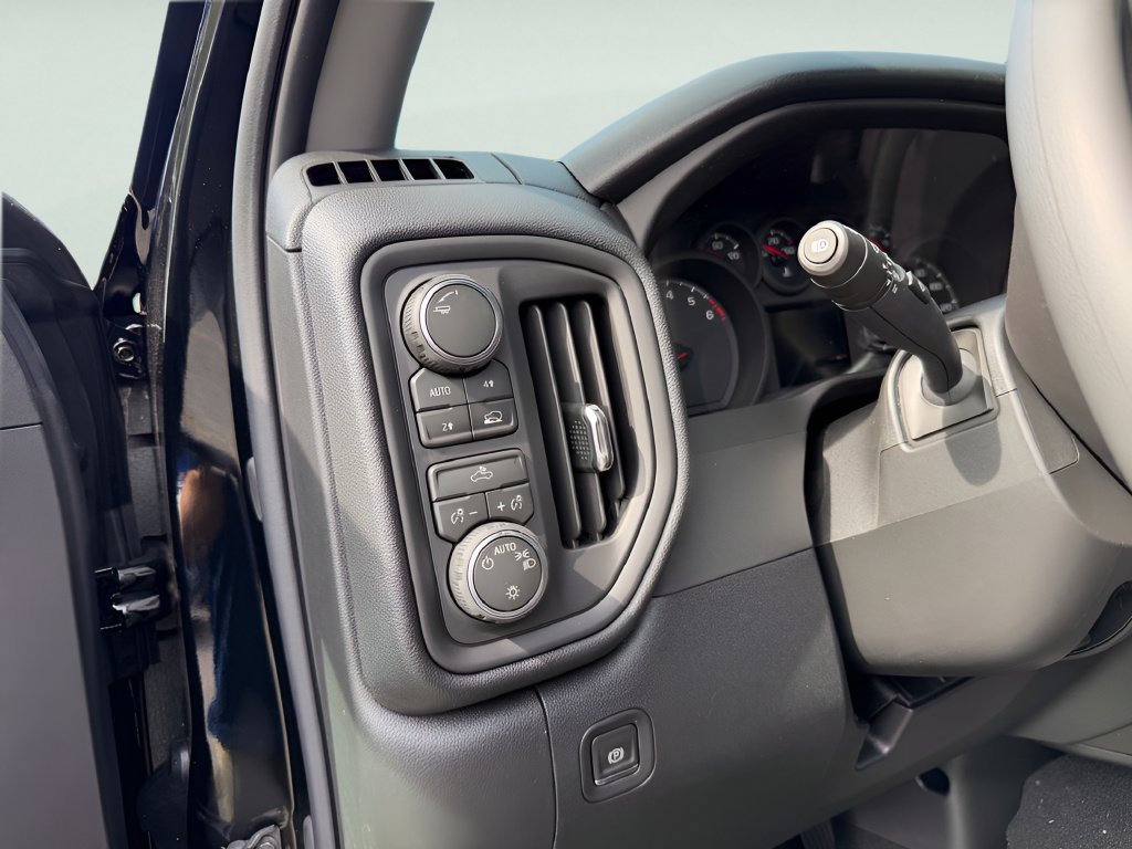 2026 Chevrolet Silverado 1500 Custom - Photo 18