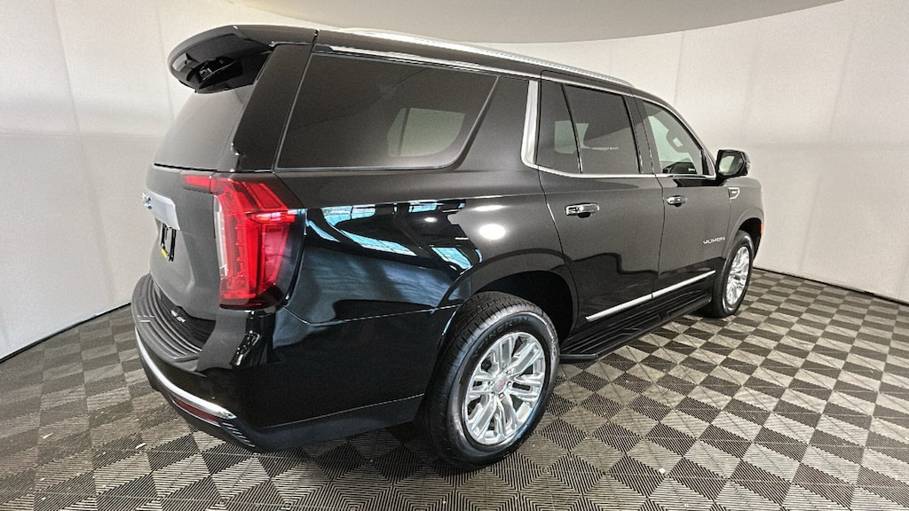 Used 2024 GMC Yukon SLT SUV