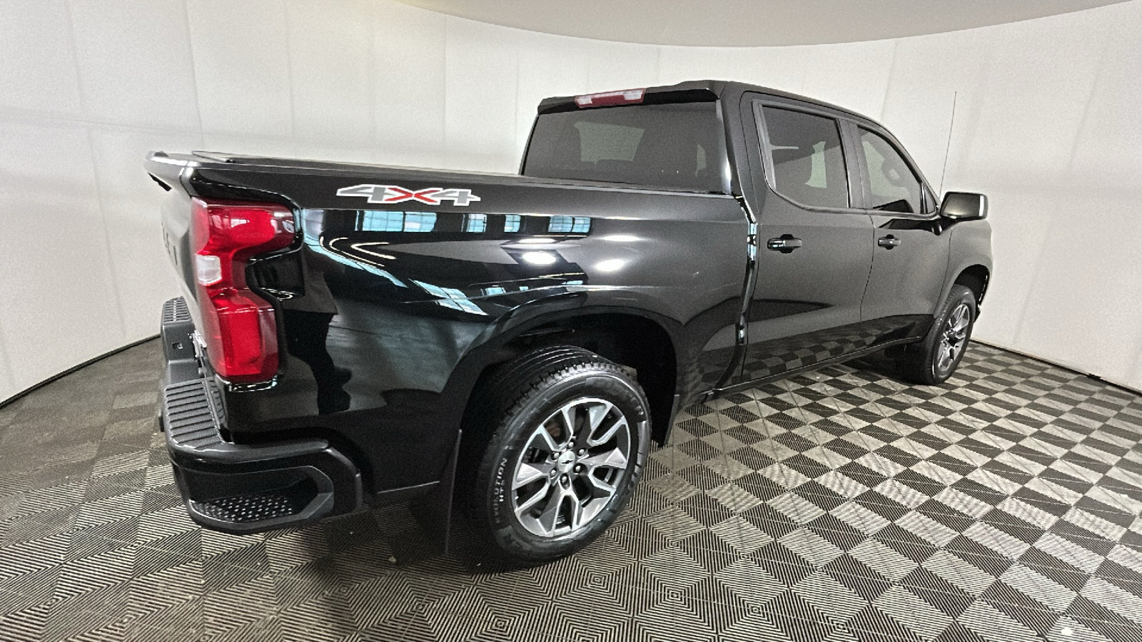 Used 2021 Chevrolet Silverado 1500 RST Truck Crew Cab