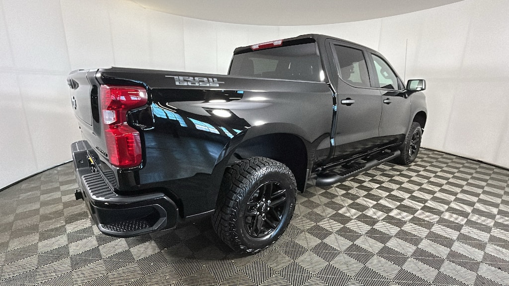 Used 2026 Chevrolet Silverado 1500 Custom Trail Boss Truck Crew Cab