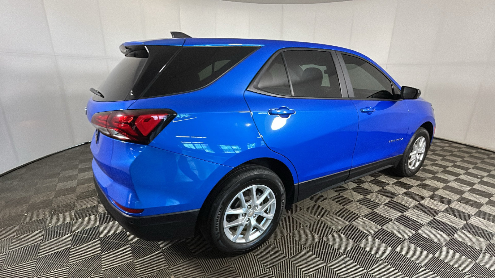 Used 2024 Chevrolet Equinox LS SUV