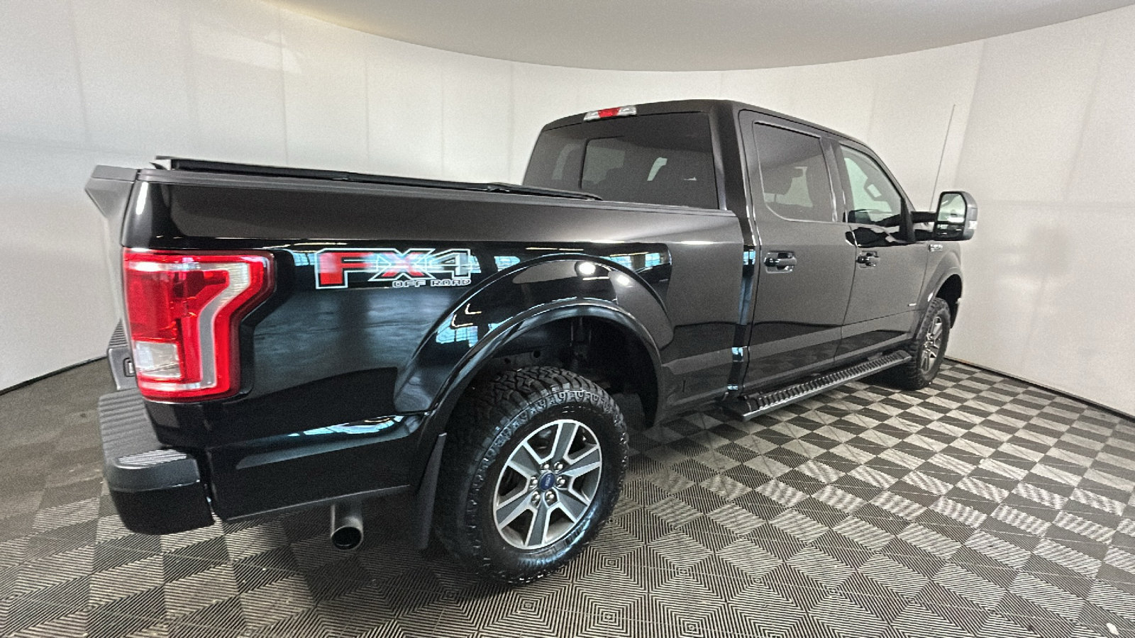 Used 2016 Ford F-150 XLT Truck SuperCrew Cab
