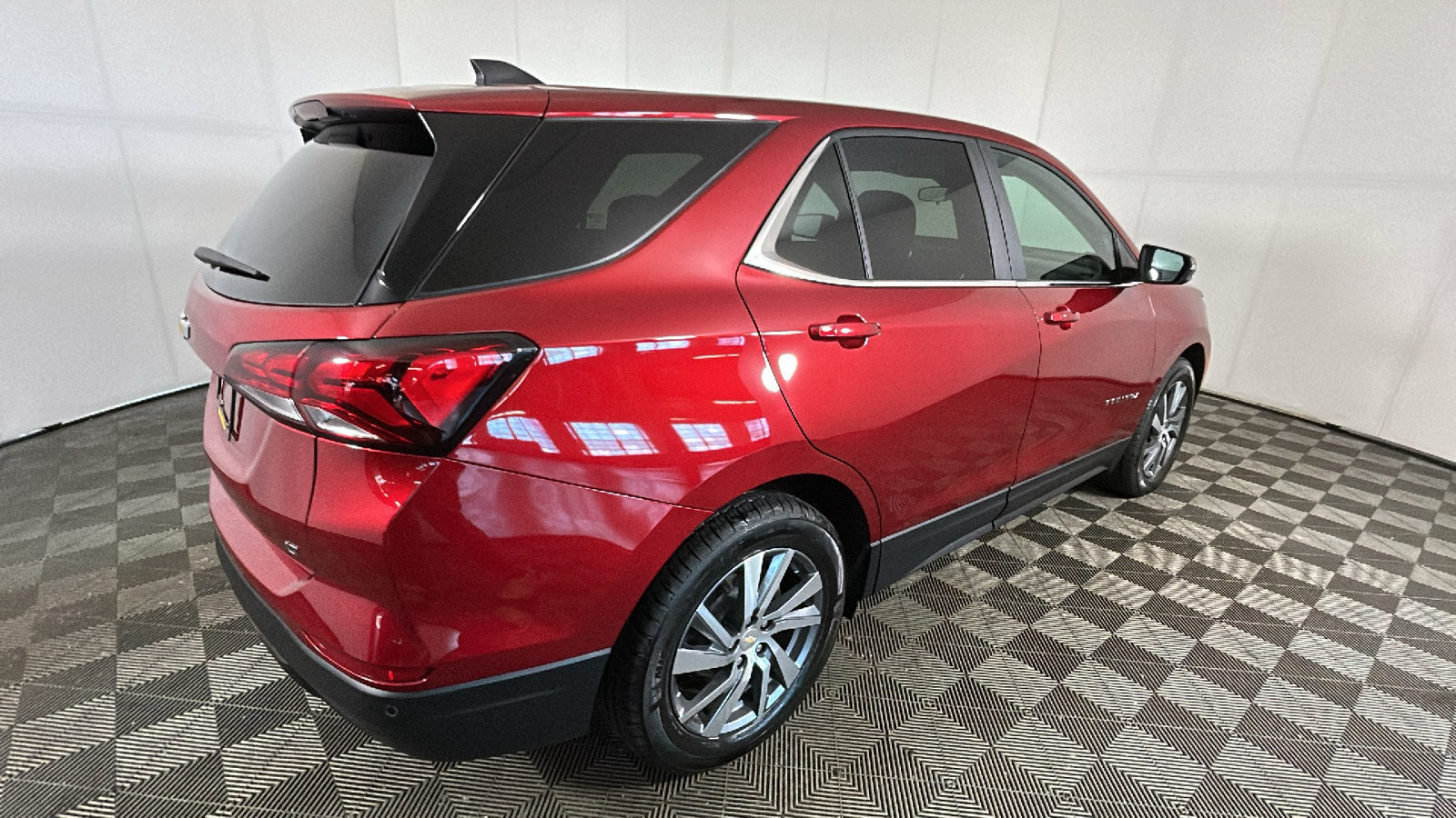 Used 2024 Chevrolet Equinox LT SUV